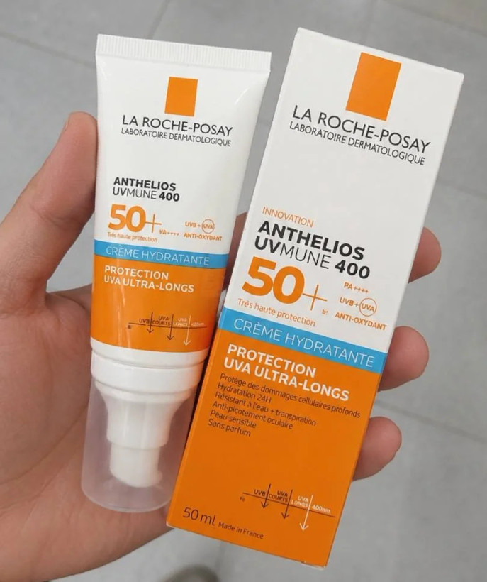 ضد آفتاب کرم آبرسانAnthelios UVMune 400 SPF 50+